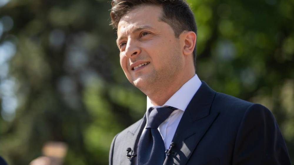 Владимир Зеленский - Виктор Янукович - Владимир Корнилов - Младореформатор Зеленский идёт по стопам Януковича, но ему сходит это с рук - news-front.info - Украина - Франция
