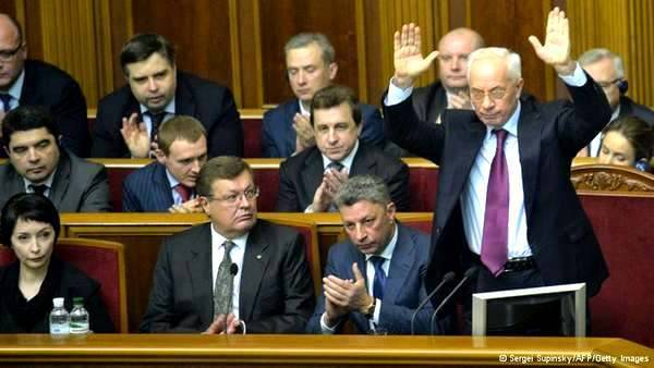 Виктор Янукович - Правительство «зомби». Почему в Кабмине Азарова никто не подал в отставку - argumentua.com - Украина