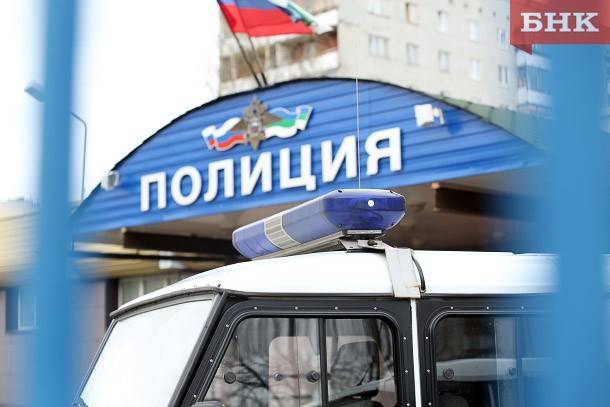 Виктор Бобыря - Сыктывкарец лишился денег на карте после «помощи» незнакомца из бара - bnkomi.ru - Сыктывкар