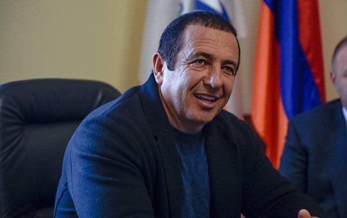 Гагик Царукян - О чем Гагик Царукян говорил с АРФД? Лидер "Процветающей Армении" раскрыл скобки - ru.armeniasputnik.am - Армения