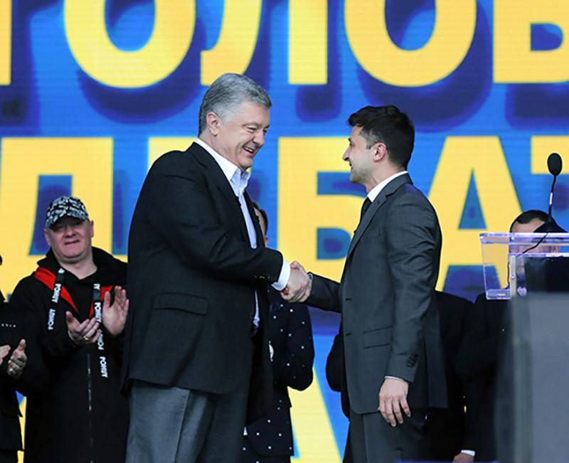 Владимир Зеленский - Петр Порошенко - Порошенко набивается в друзья к Зеленскому - tvc.ru - Украина