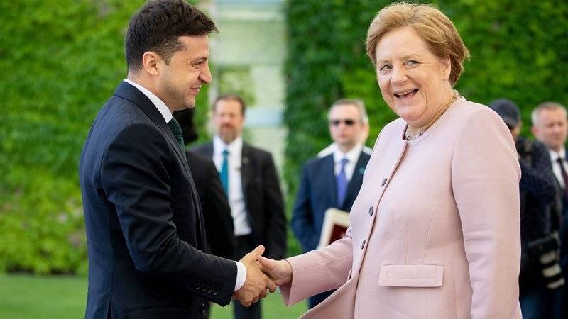 Владимир Зеленский - Зеленский - Ангела Меркель - Возвращение РФ в ПАСЕ не должно происходить любой ценой, заявила Меркель - polit.info - Россия - Украина - Германия