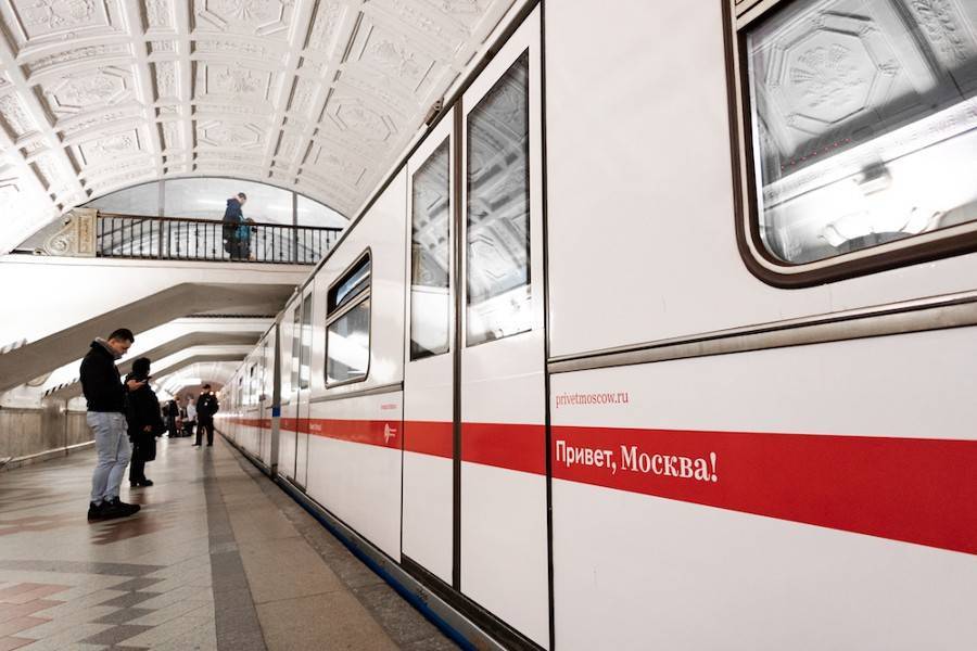 Десятки станций метро превратятся в театральную сцену на два часа - m24.ru - Москва
