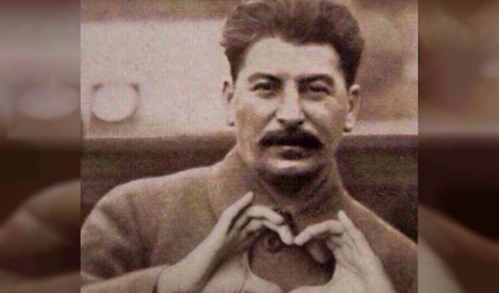 Оливер Стоун - Сталин - Вопрос об установке памятника Сталину в Смоленске задали Путину - readovka.ru - Россия