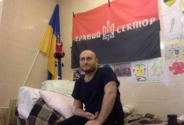 Петр Порошенко - Дмитрий Ярош - Дмитрий Ярош: Я знаю, что он нас боится. На дух не переносит. Я ему в глаза все говорил - argumentua.com - Украина - Днепропетровская обл.