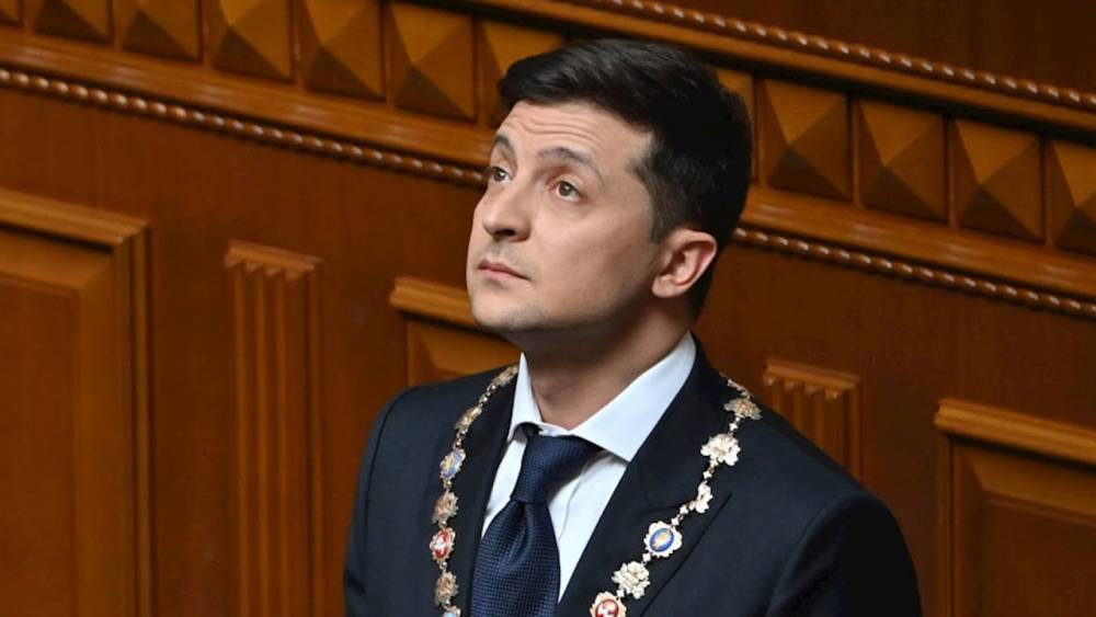 Владимир Зеленский - Петр Порошенко - Михаил Погребинский - «Ни слова о мире»: украинский политолог раскритиковал Зеленского - news-front.info - Москва - Украина