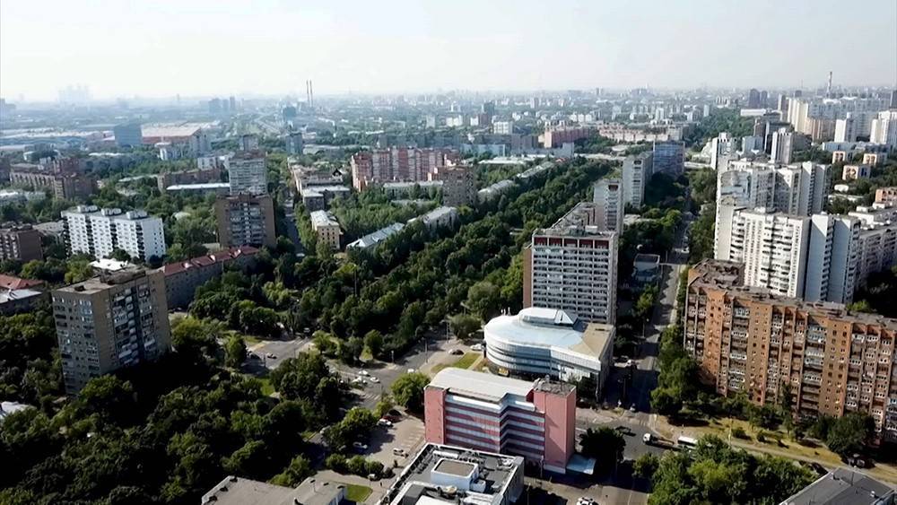 Алексей Орлов - Зеленый и уютный: жители Текстильщиков оценили программу "Мой район" - tvc.ru - Москва