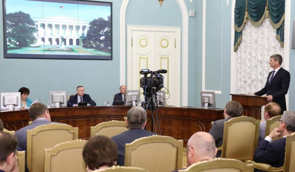 Александр Беглов - Обращения горожан через соцсеть «ВКонтакте» будут поступать в единую базу - gorod-plus.tv