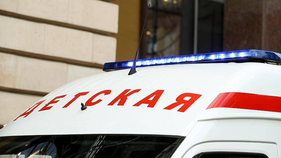 В Свердловской области девочка погибла из-за упавшего на нее смесителя - iz.ru - Россия - Новосибирск - Свердловская обл.