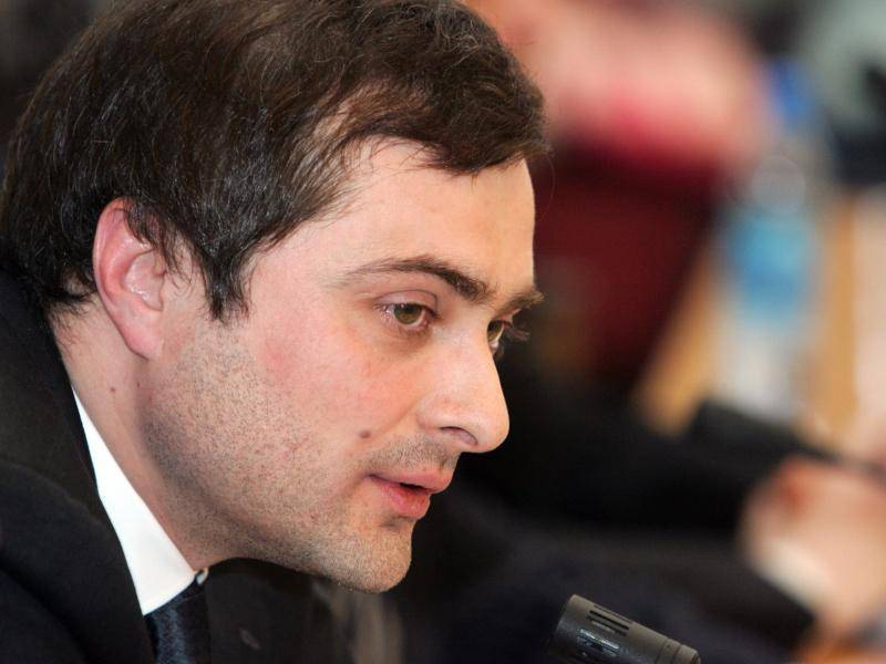 Владимир Путин - Владислав Сурков - Леонид Радзиховский: Сурков может оказаться в роли стрелочника - sobesednik.ru - Украина - ДНР - ЛНР - Апсны - респ. Южная Осетия