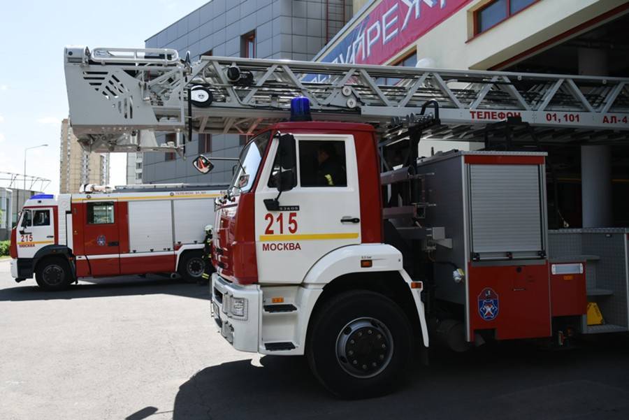 Человека спасли при пожаре в квартире на севере Москвы - m24.ru - Москва - Россия - Красногорск
