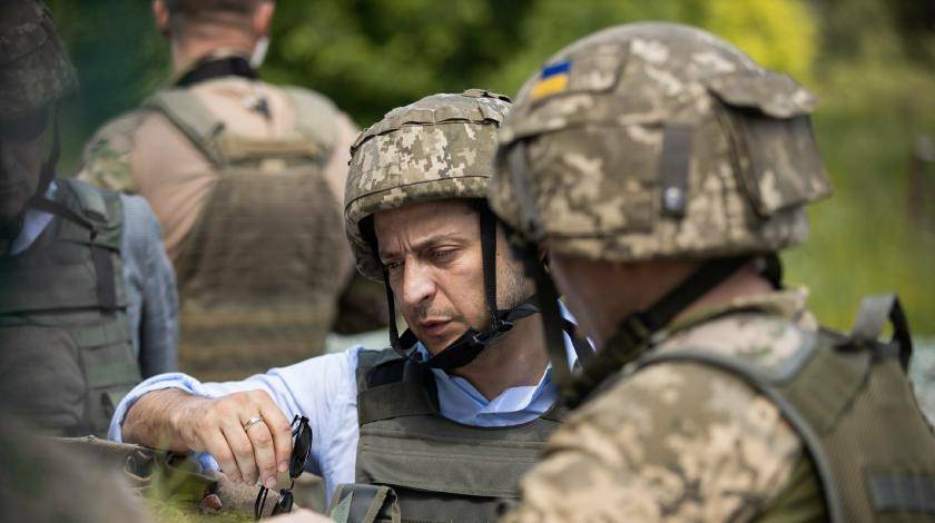 Владимир Зеленский - Эдуард Басурин - В ДНР пожаловались на обстрелы ВСУ после визита Зеленского - utro.ru - Украина - ДНР - Минск