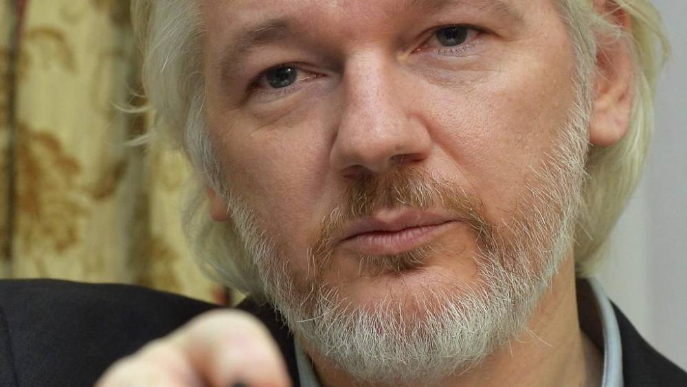 Джулиан Ассанж - Politico: Ассанжу не смогут предъявить часть обвинений из-за закона об экстрадиции - theins.ru - США