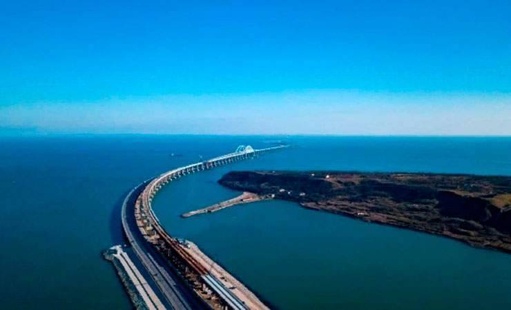 «Надо разбирать». Ученые заявили, что из-за Крымского моста Керченский пролив скоро превратится в большое болото - gomel.today - Россия - Керчь