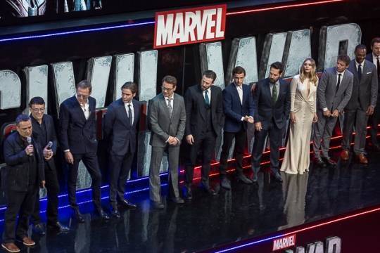Кевин Файг - Marvel собирается показать в кинотеатрах полную версию «Мстители: Финал» - versia.ru
