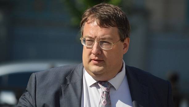 Антон Геращенко - Антон Геращенко обьявил, что больше не хочет быть депутатом и на выборы не идет | Политнавигатор - politnavigator.net - Украина