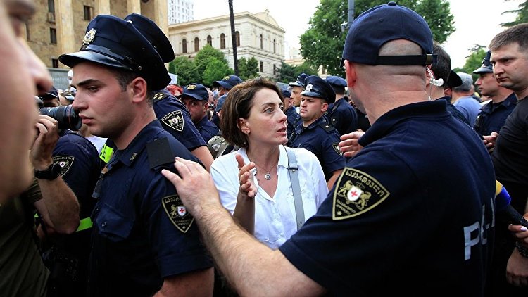 Мамука Бахтадзе - Массовые протесты в центре Тбилиси: что известно на данный момент - crimea.ria.ru - Крым - Грузия - Тбилиси
