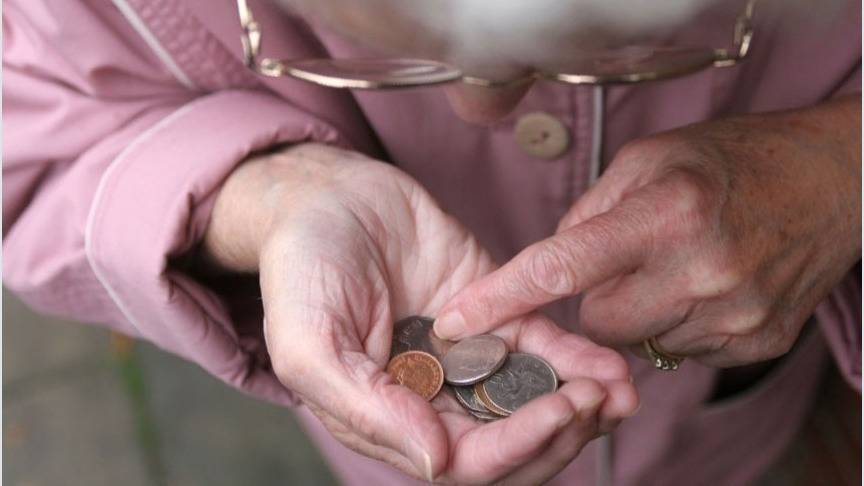В Кирове грабитель отнял у 79-летней пенсионерки сумку - 1istochnik.ru - Кировская обл.