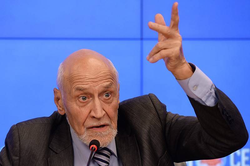 Николай Дроздов - "Я не больной, чтобы просить деньги": Дроздов о проблемах с зарплатой  "В мире животных" - tvc.ru - Москва