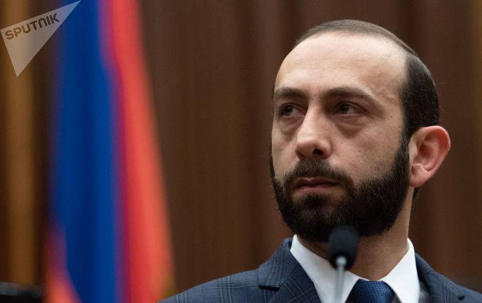 Арарат Мирзоян - Спикер парламента Армении назвал правомерным сенсационное заявление судьи Григоряна - ru.armeniasputnik.am - Армения