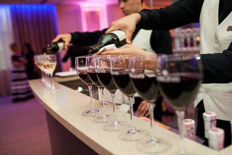 Аркадий Новиков - Ресторатор Новиков оценил идею о привилегиях для российских вин - m24.ru - Россия