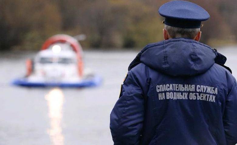 Пьяного мужчину спасли из Москвы-реки в районе Крылатского моста - vm.ru - Москва - Россия