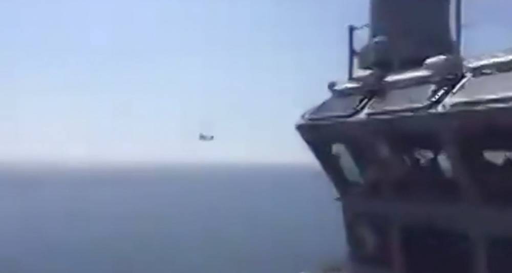 Опубликовано видео пролета "российского Су-24" над испанским авианосцем - m24.ru - Россия - США - Германия - Польша - Швеция - Литва - Испания - Дания - Латвия