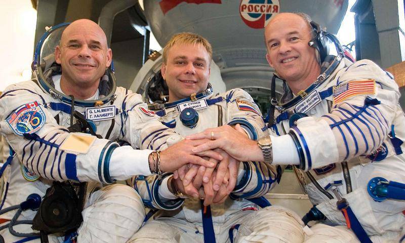 Российские космонавты отказались делиться с учеными космической спермой - bloknot.ru