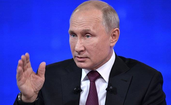 Владимир Путин - Алена Попова - Bloomberg (США): Путин вернулся к внутренним делам — но это не помогает - inosmi.ru - Россия