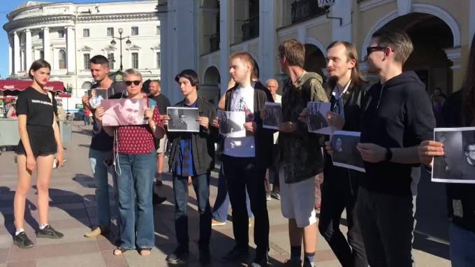 Видео: в Петербурге стартовала акция против "полицейского произвола" - piter.tv - Санкт-Петербург