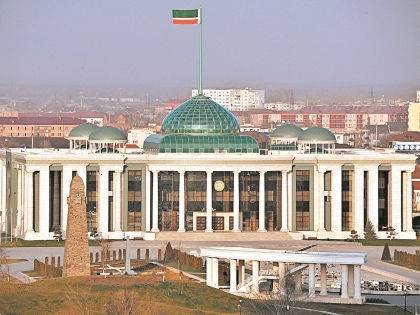 В Чечне произошла стрельба у резиденции Кадырова (видео) - ghall.com.ua - респ. Чечня - окр. Скфо