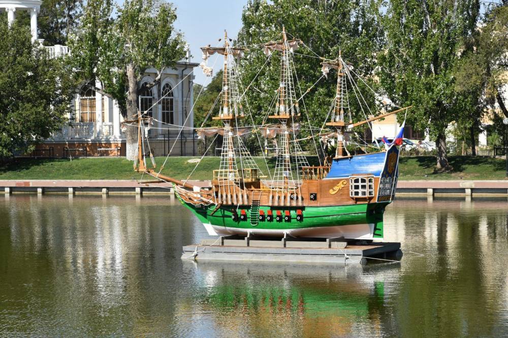 Куда подевался корабль с Лебединого озера в Астрахани - astravolga.ru - Астрахань
