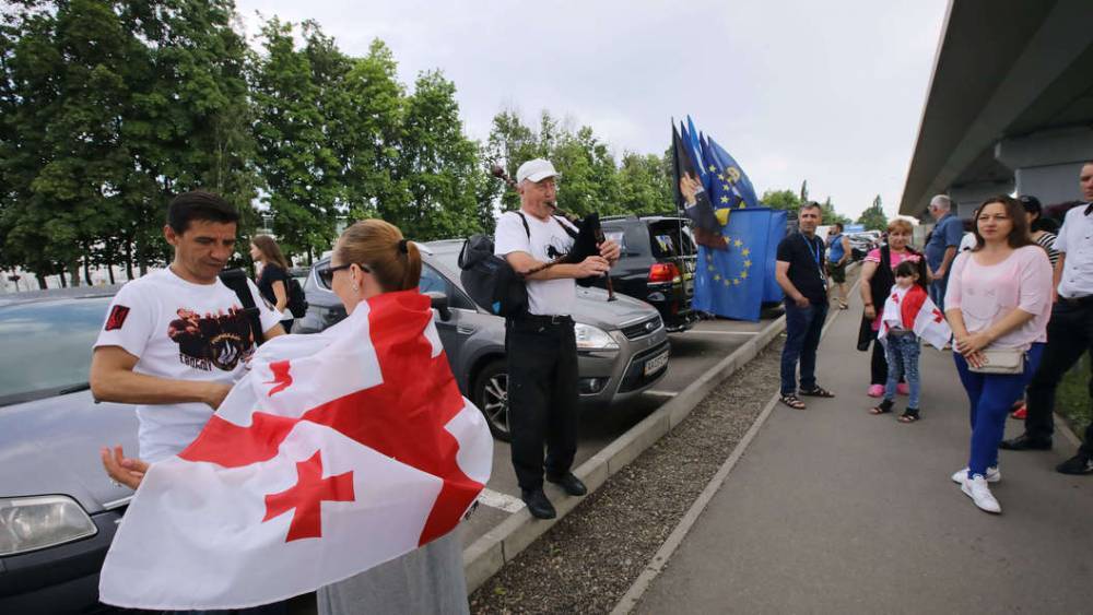 Ольга Скабеева - "Спохватились": Ольга Скабеева высмеяла попытки Грузии щедро одаривать туристов вином - tsargrad.tv - Россия - Грузия