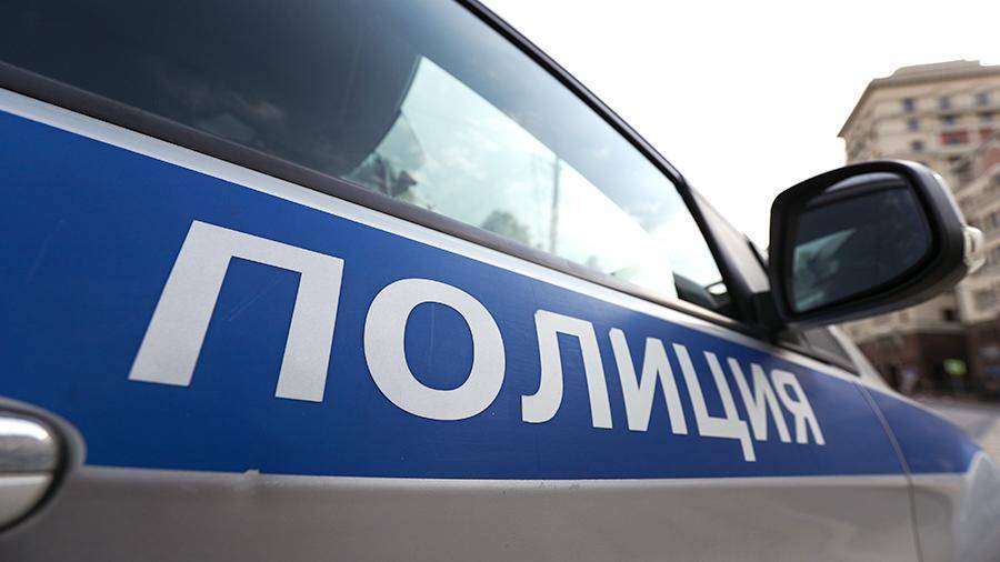 Главу российского представительства Chanel ограбили в Москве на 2 млн рублей - iz.ru - Москва - Россия