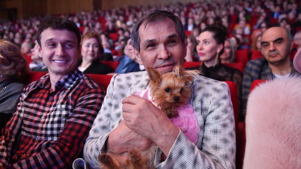Играет безумного и брошенного котом: Бари Алибасова заподозрили во вранье - tsargrad.tv