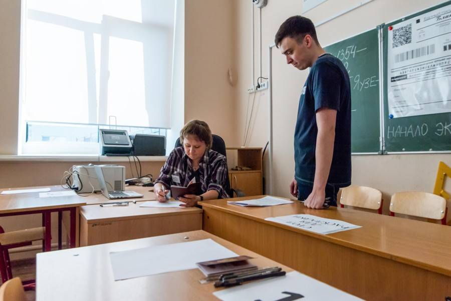 Ольга Васильева - Васильева предложила освободить учителей от бумажной работы - m24.ru - Россия