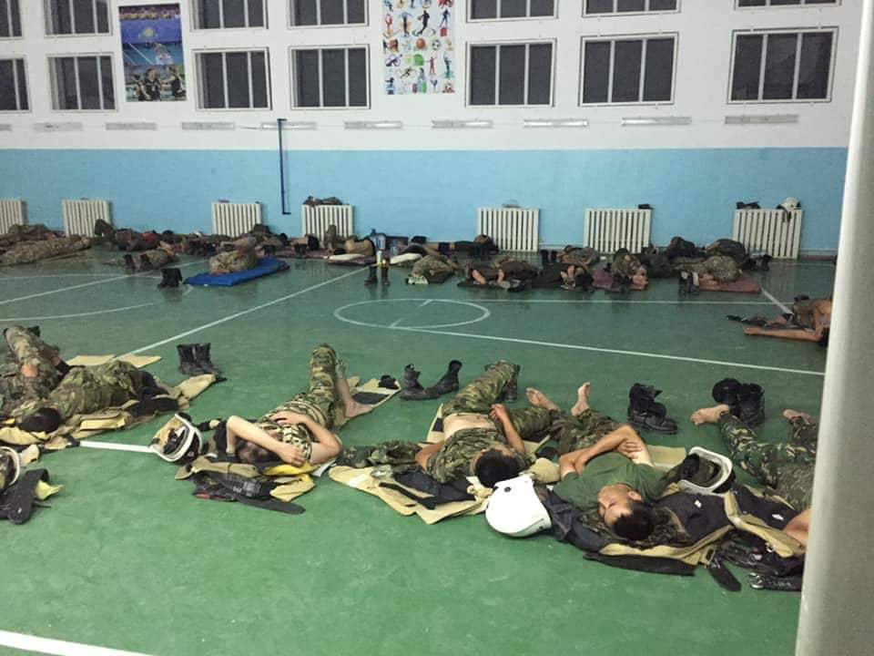 Фото изможденных пожарных из Арыси опубликовали в Сети - nur.kz - Туркестан