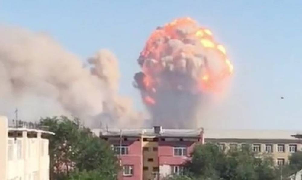 Елжан Биртанов - После взрывов на военном складе в Казахстане 15 человек попали в реанимацию - m24.ru - Казахстан