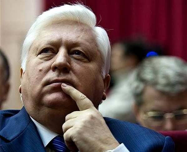 Ренат Кузьмин - Старикам здесь не место: «семейная» молодежь «отжимает» от власти Азарова и Пшонку - argumentua.com - Украина