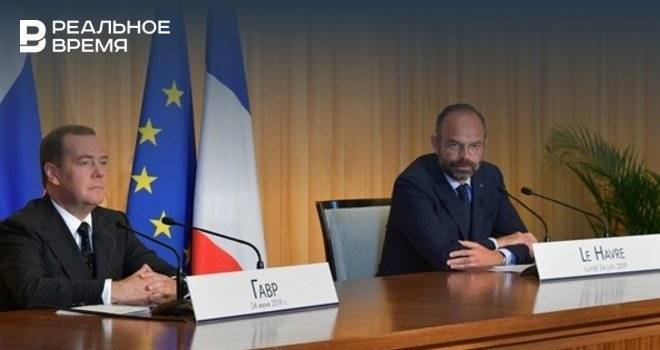 Дмитрий Медведев - Премьер Франции допустил отмену санкций против России в любой момент - realnoevremya.ru - Россия - Франция - Брюссель