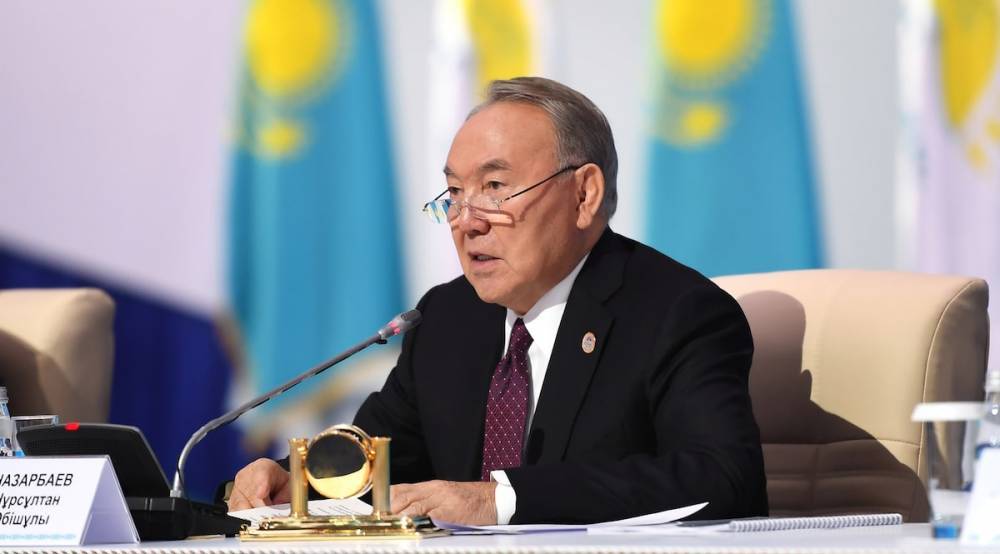 Нурсултан Назарбаев - Айдос Укибай - Назарбаев перечислил деньги в фонд помощи жителям Арыси - nur.kz - Казахстан - Арысь