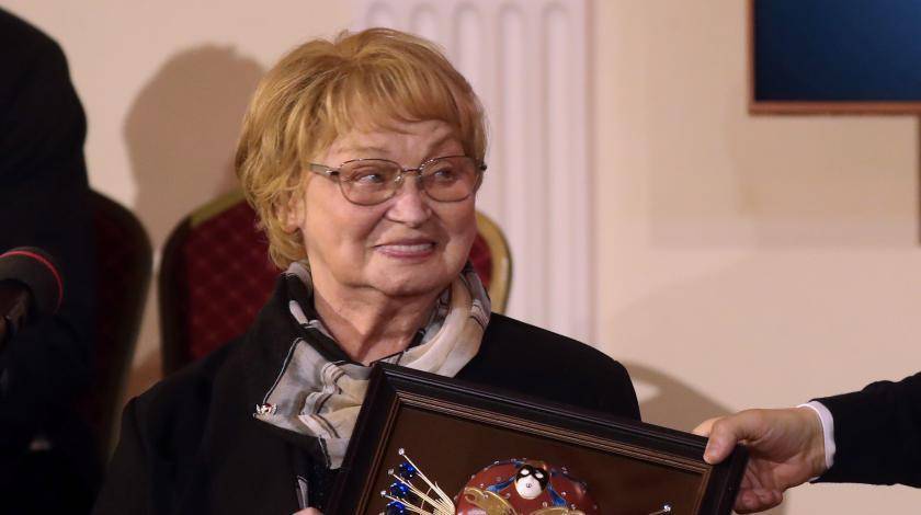 Олег Ефремов - Умерла жена Ефремова - utro.ru - РСФСР