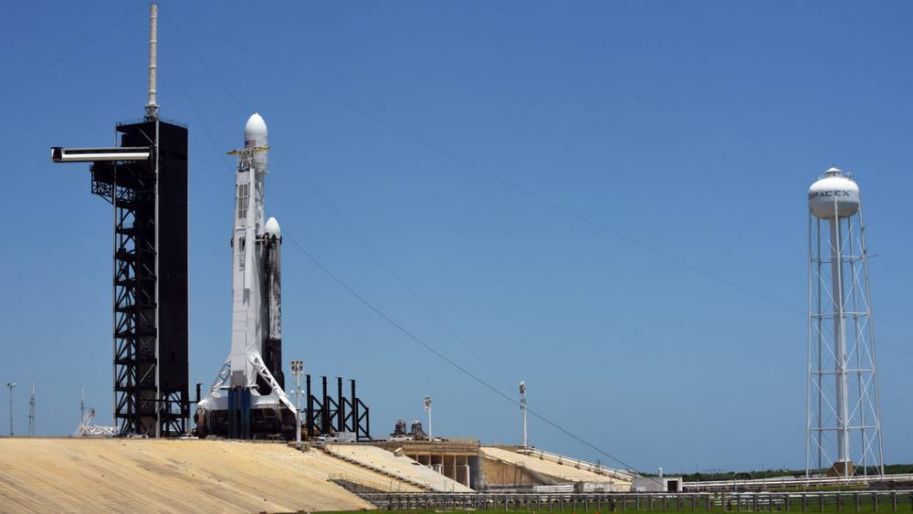 Неудача, Маск: Ступень ракеты Falcon Heavy пошла ко дну при посадке в Атлантическом океане - tsargrad.tv - шт.Флорида