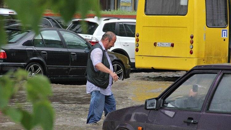Сезон дождей: Симферополь в ближайшие часы накроют ливни, град и шквал - crimea.ria.ru - Россия - Крым - Симферополь