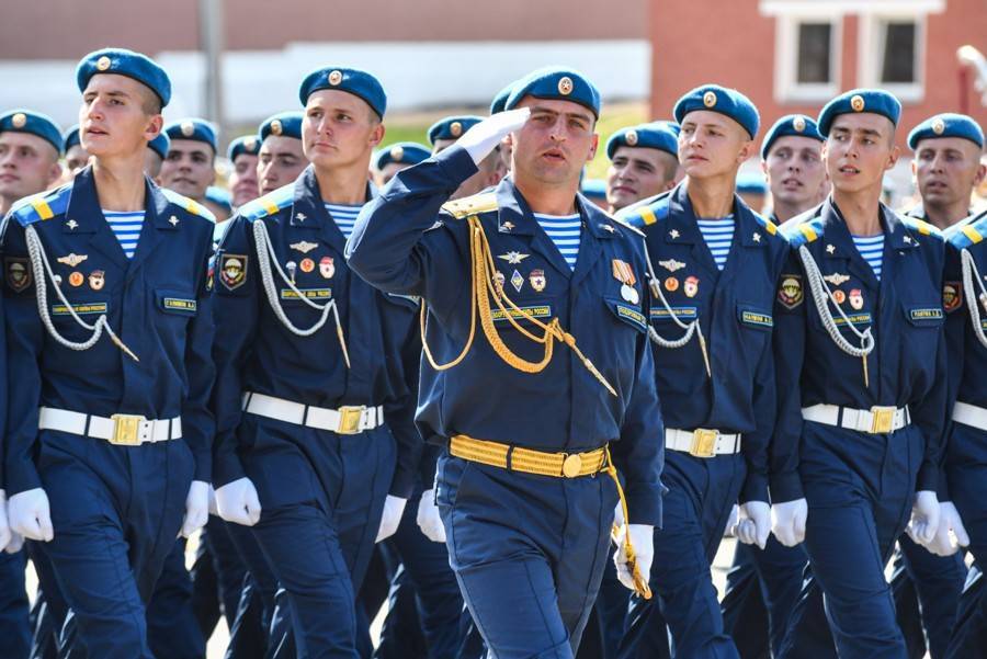 Владимир Шаманов - В ВДВ создадут пятую дивизию - m24.ru - Оренбург - Ульяновск - Пенза