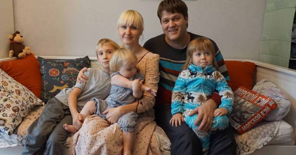 Дмитрий Медведев - В России пособие на детей в малообеспеченных семьях увеличится в 200 раз - readovka.ru - Россия
