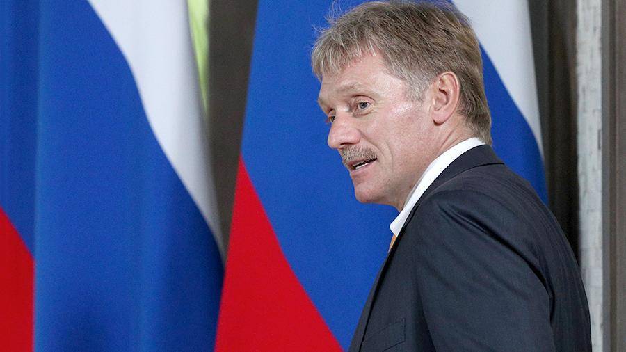Дмитрий Песков - Денис Мантуров - Песков переадресовал вопрос про командировочные Мантурова - iz.ru - Россия