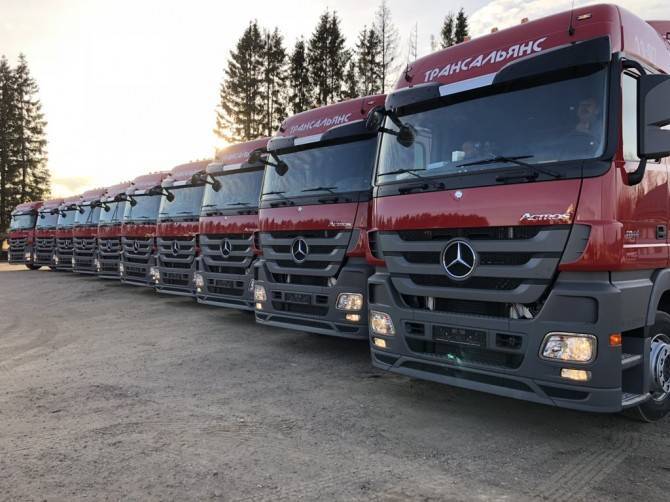 Парк ГК «Трансальянс» пополнили 20 грузовиков Mercedes-Benz Actros - autostat.ru - Россия - Владивосток