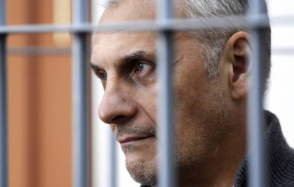 Экс-главу Сахалинской области Хорошавина этапировали в колонию строгого режима - tass.ru - Россия - Хабаровский край - Сахалинская обл. - Южно-Сахалинск