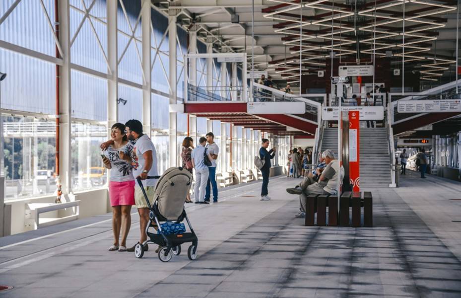 Новые станции метро разгрузили станцию "Саларьево" - m24.ru - Москва